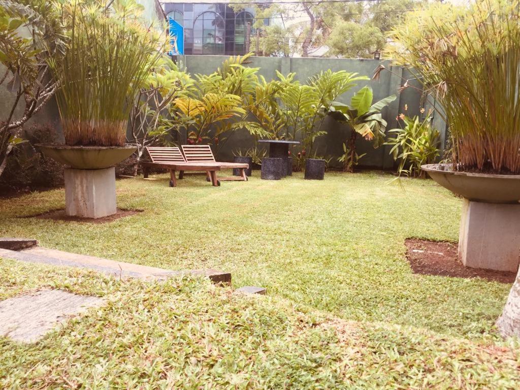 Crescent Resort Galle Exterior foto